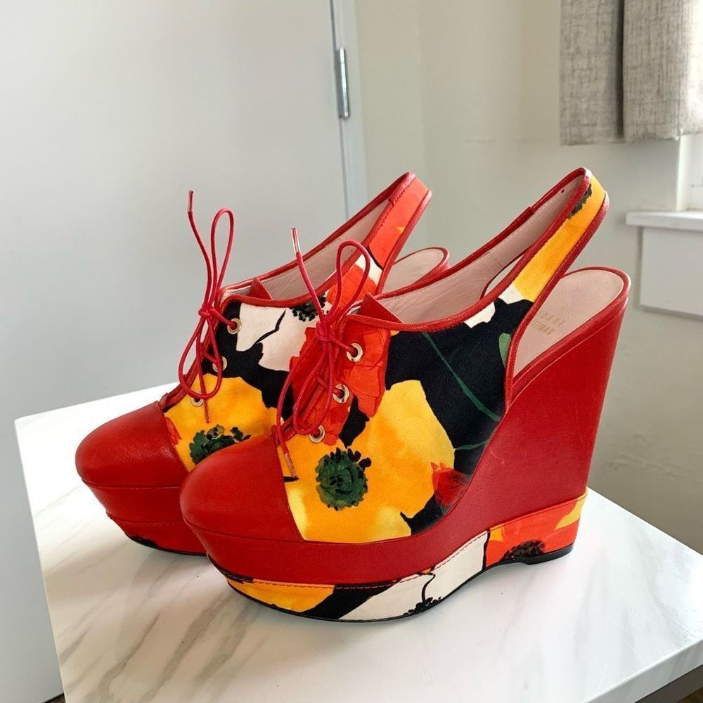 STUART Weitzman itsatie red flower sandals wedges high heel platform sz 8.5 fits